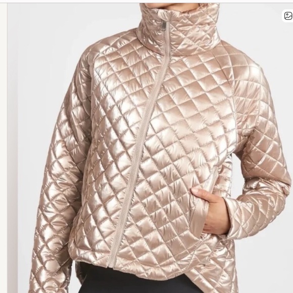 Athleta Jackets & Blazers - Athleta Whisper Featherless Quilted Metallic Gold Jacket